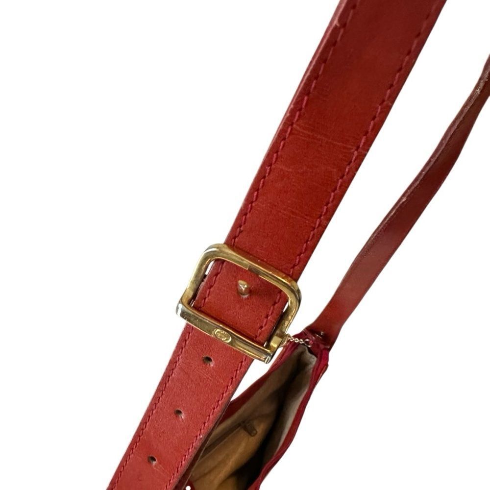 Gucci Red Crescent Shoulder Bag with Gold Logo Plaque - Picture 9 of 12